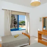 Charoula Tria Large Private Pool Ac Wifi Paphos