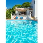 Charoula Tria Large Private Pool Ac Wifi Paphos