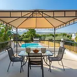 Charoula Tria Large Private Pool Ac Wifi Βίλα Πάφος