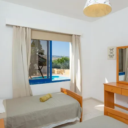 Charoula Tria Large Private Pool Ac Wifi Pafos