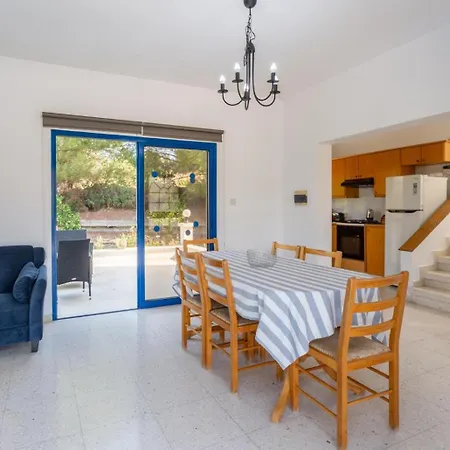 Charoula Tria Large Private Pool Ac Wifi Villa Pafos