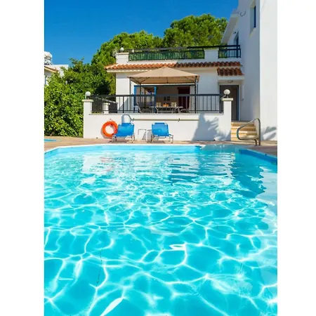 Charoula Tria Large Private Pool Ac Wifi Pafos