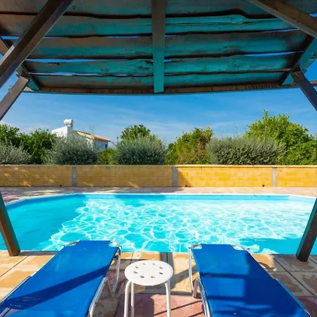 Charoula Tria Large Private Pool Ac Wifi * Pafos