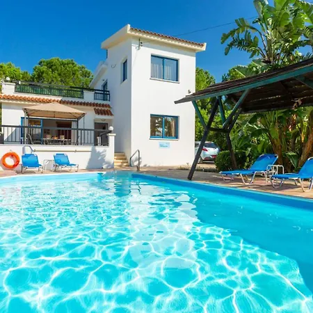 Charoula Tria Large Private Pool Ac Wifi Pafos