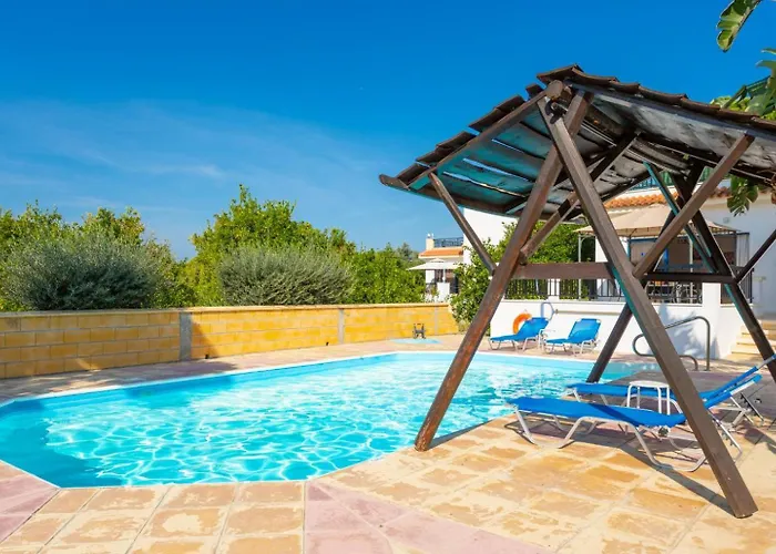 Charoula Tria Large Private Pool Ac Wifi Βίλα Πάφος