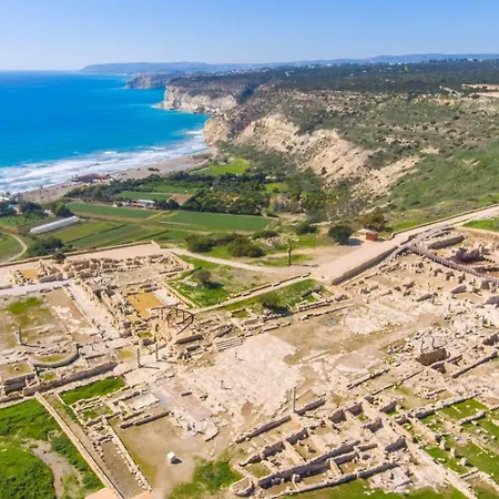 Charoula Tria Villa Paphos